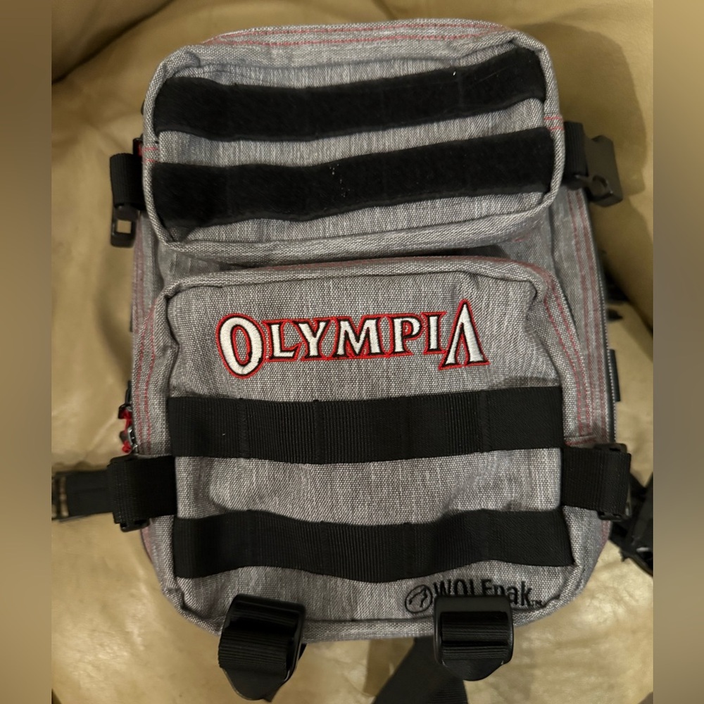 Wolfpak Olympia edition 9L backpack